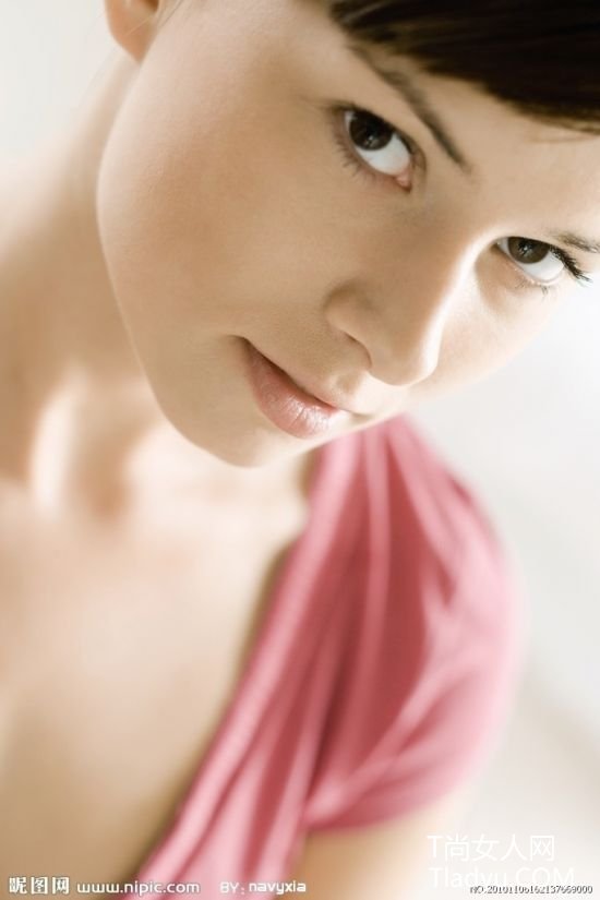女人展露好肌肤要靠七分清洁三分保养
