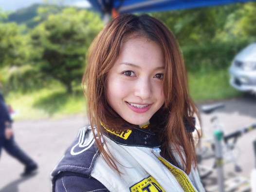 日本赛车美女