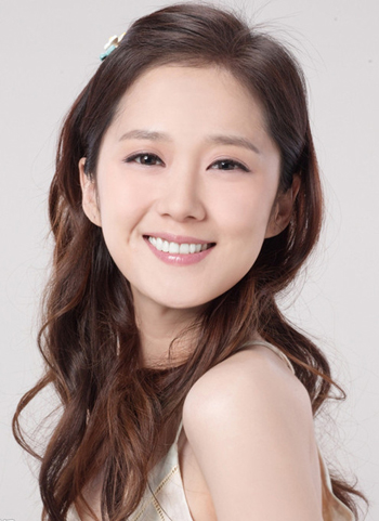 韩国演员张娜拉